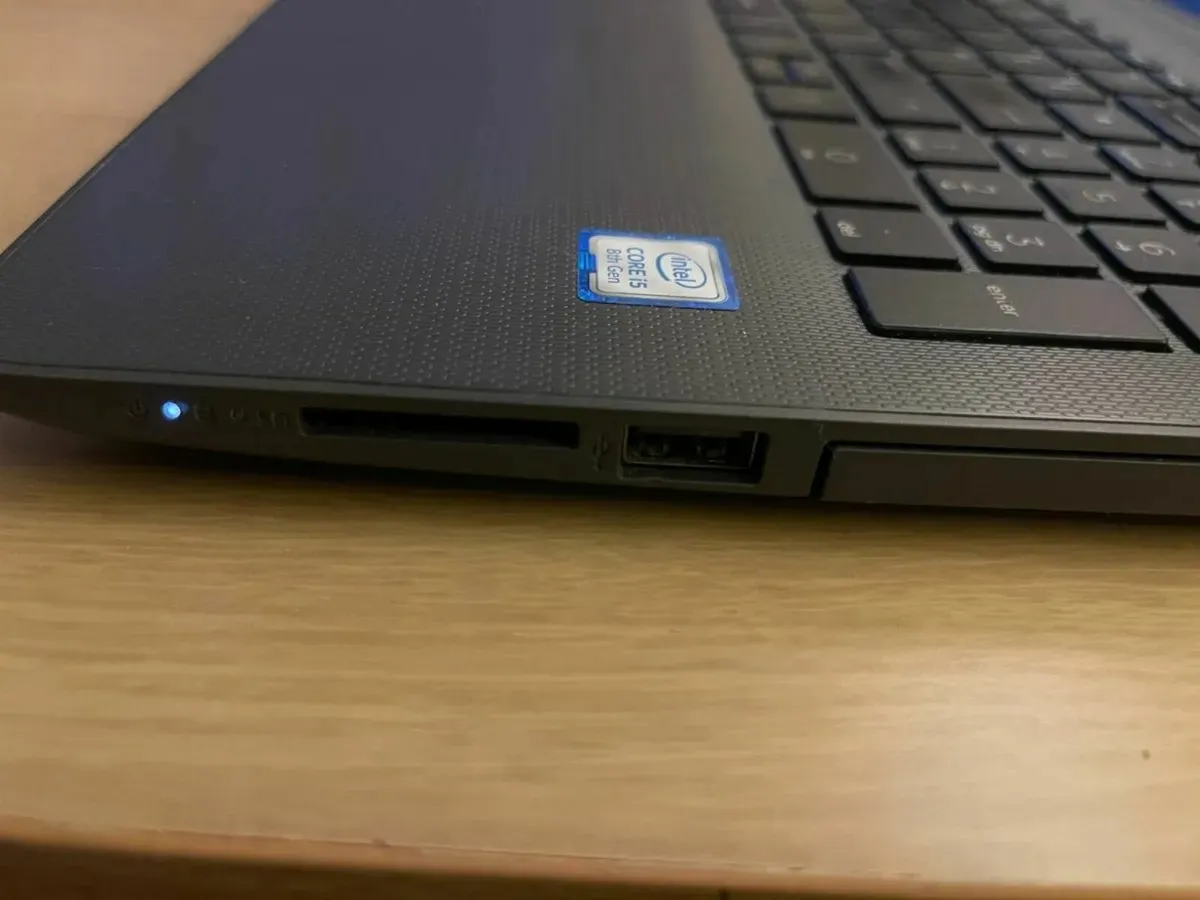 HP 250 G7-i5-16GB-256GBSSD-Battery Issue - Image 3