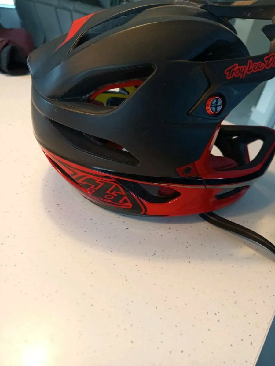 Downhill /Mountain bike helmet - Image 2