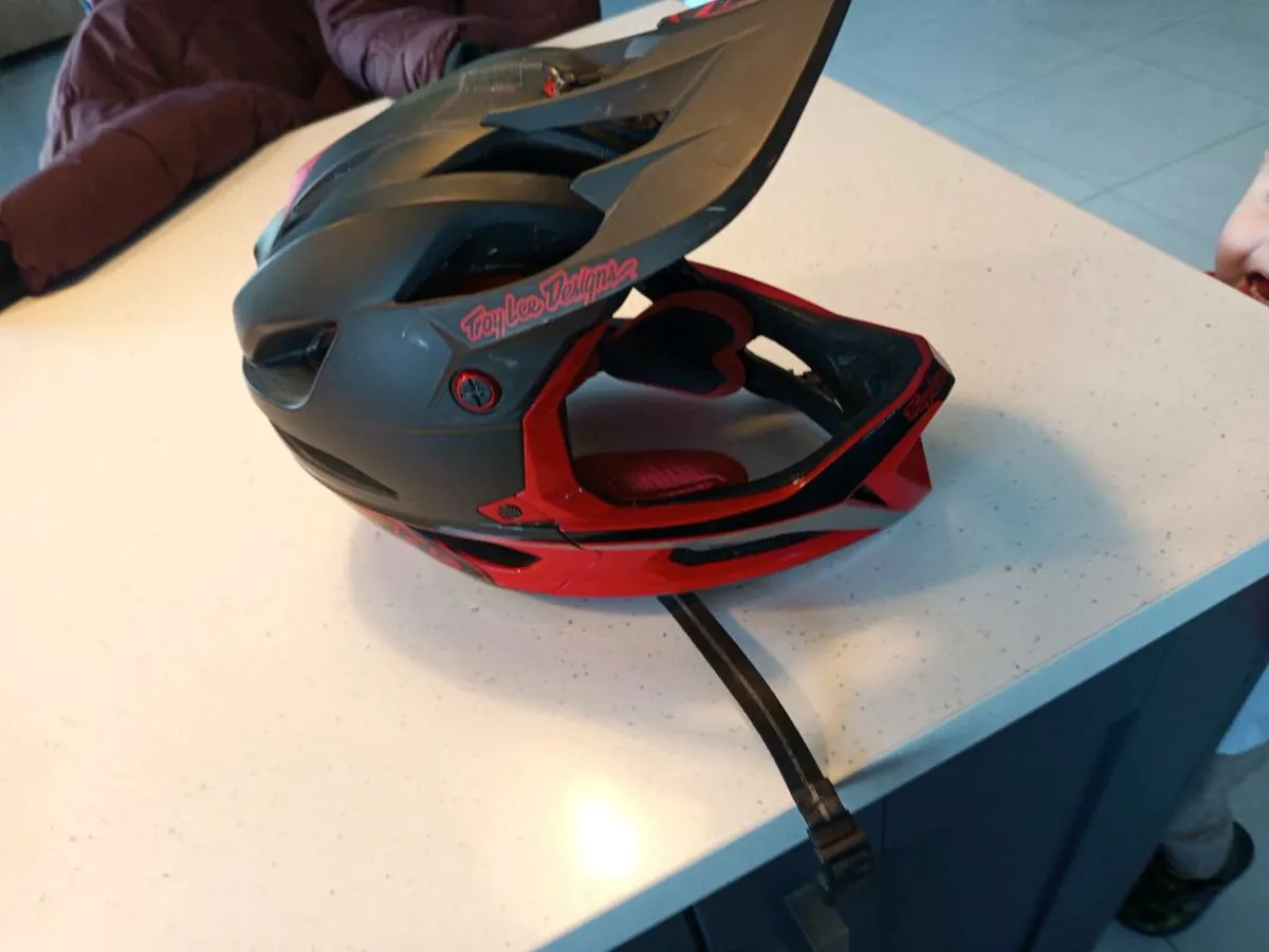 Downhill /Mountain bike helmet - Image 3