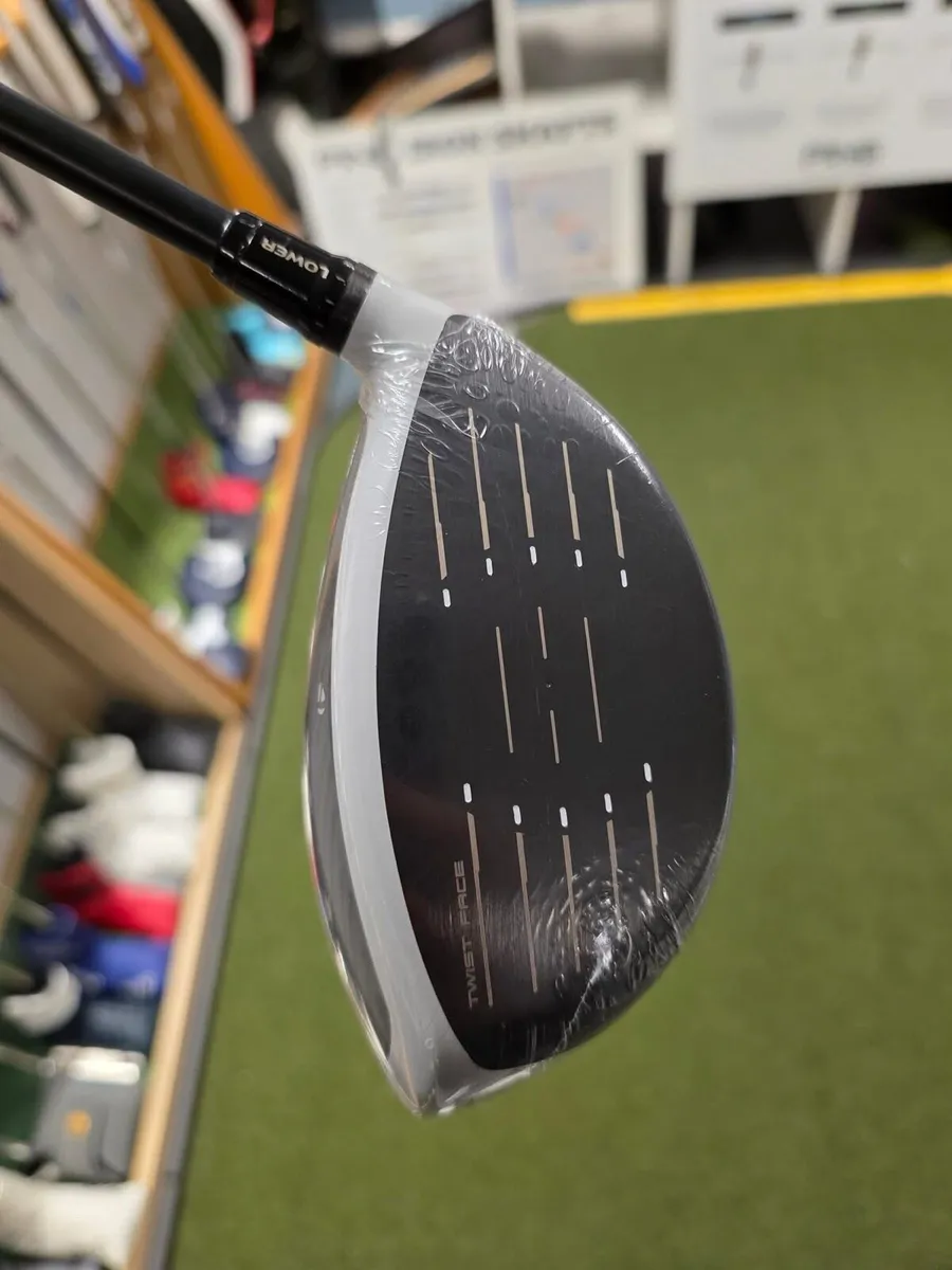 Brand Mew Taylormade Sim2 Max - Image 4