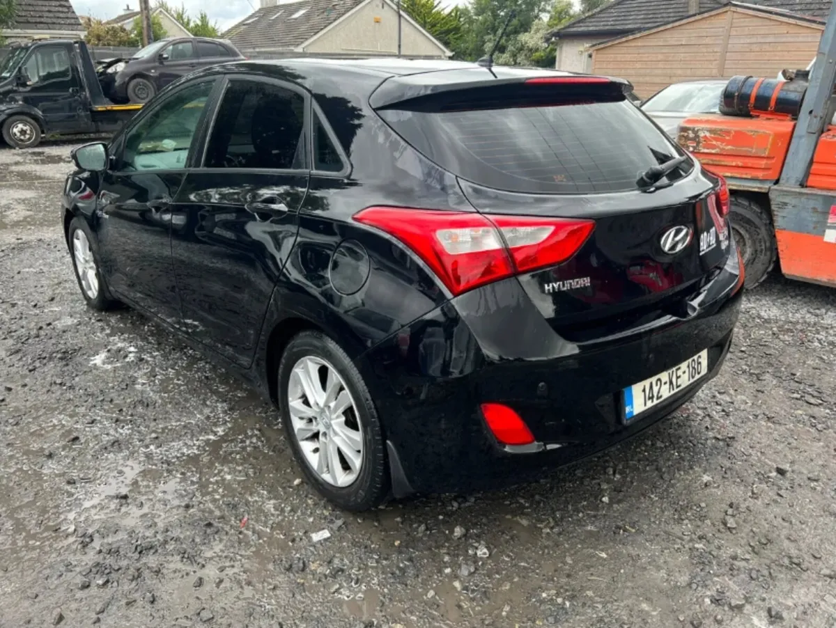 142 Hyundai i30 1.6 Diesel - Image 2