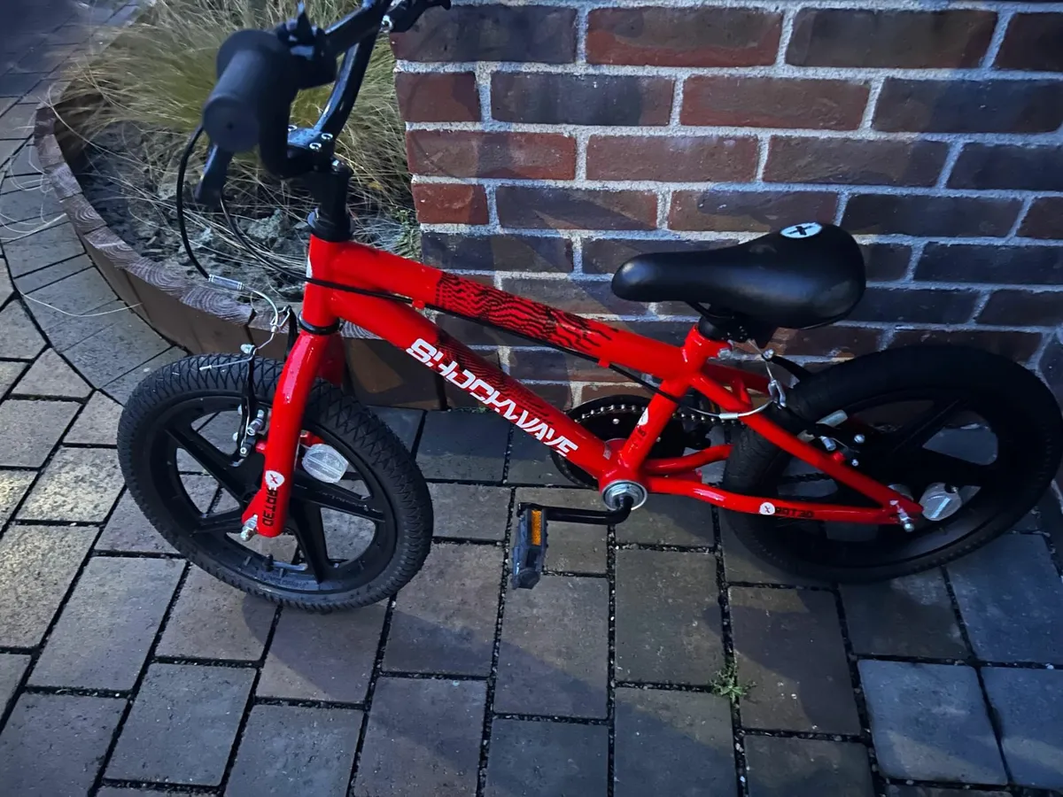 Child's 16” BMX Bike – Like New Condition - Image 1