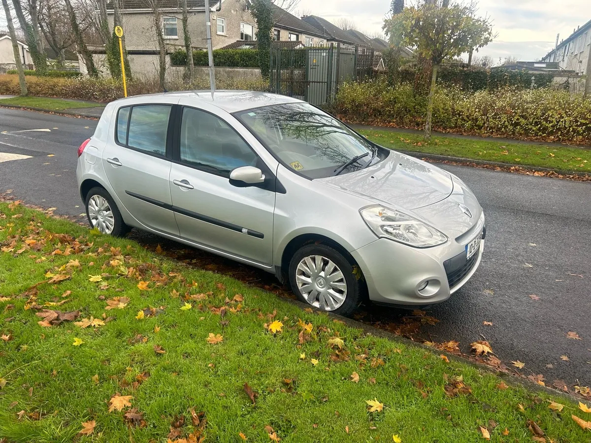 renault clio - Image 2