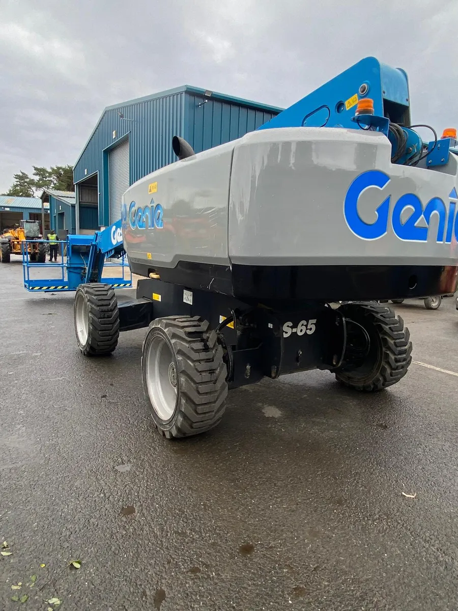 2016 GENIE S65 71FT DIESEL TELESCOPIC BOOM LIFT - Image 1