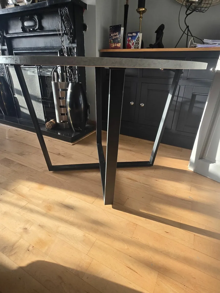 Kitchen Table grey/white marbled effect - Image 2