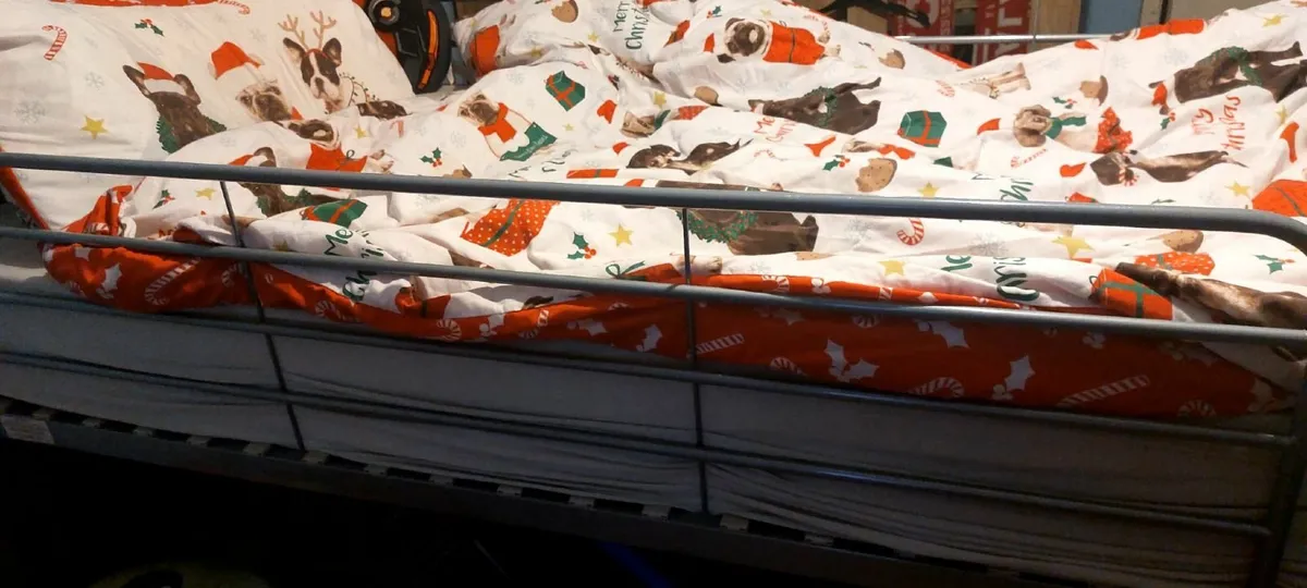 Mid sleeper single bed - Image 3