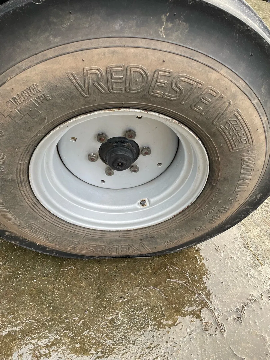 Front Tractor Tyres - Image 2