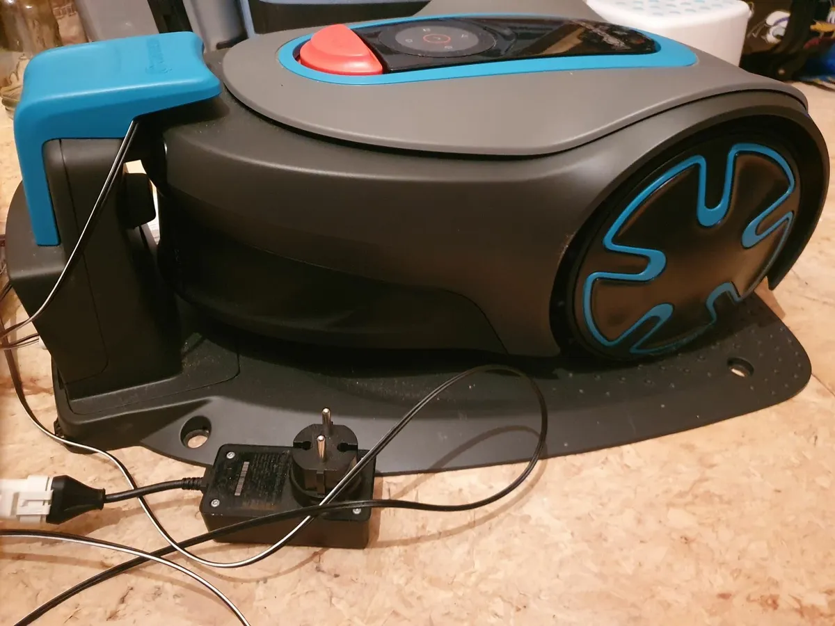 Gardena Lawnmower robot - Image 2