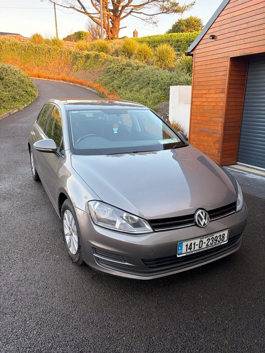 Volkswagen Golf TDI Blue Motion hatchback - Image 1