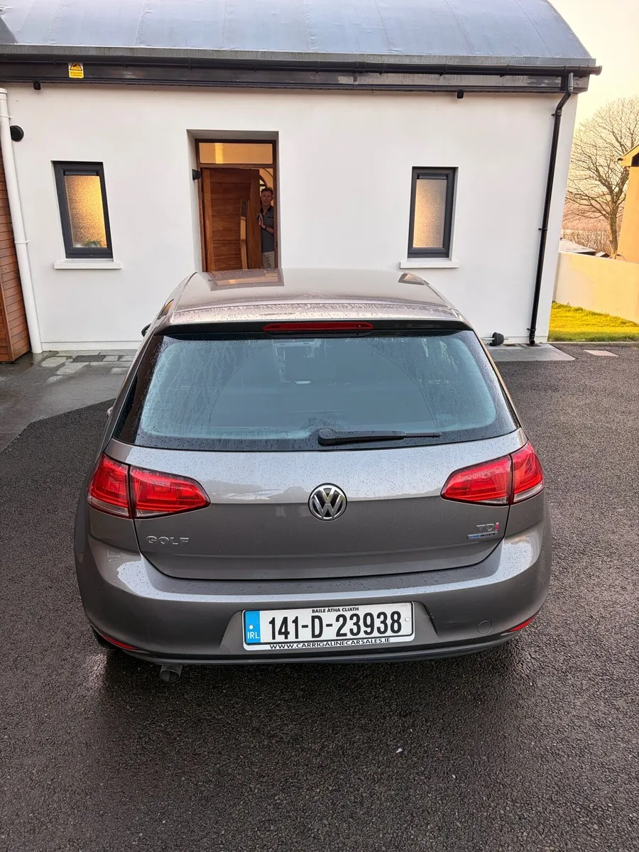 Volkswagen Golf TDI Blue Motion hatchback - Image 3