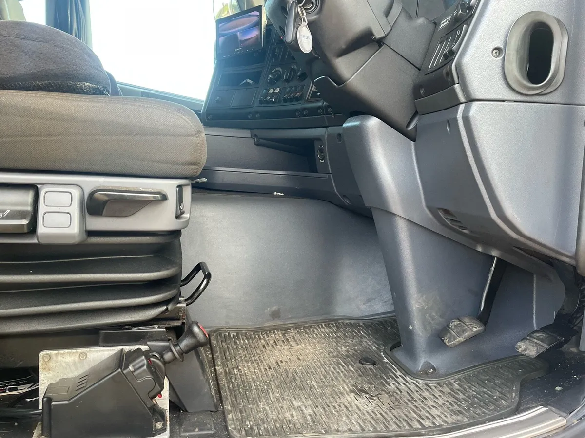 Scania G450 Low cab - mint - Image 4