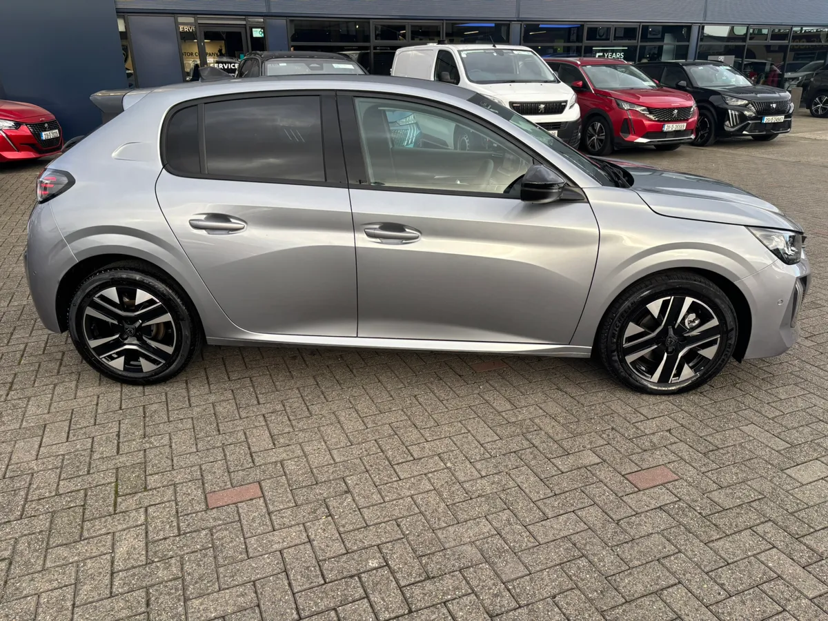 2025 Peugeot 208 Allure Hybrid scrappage offer - Image 3