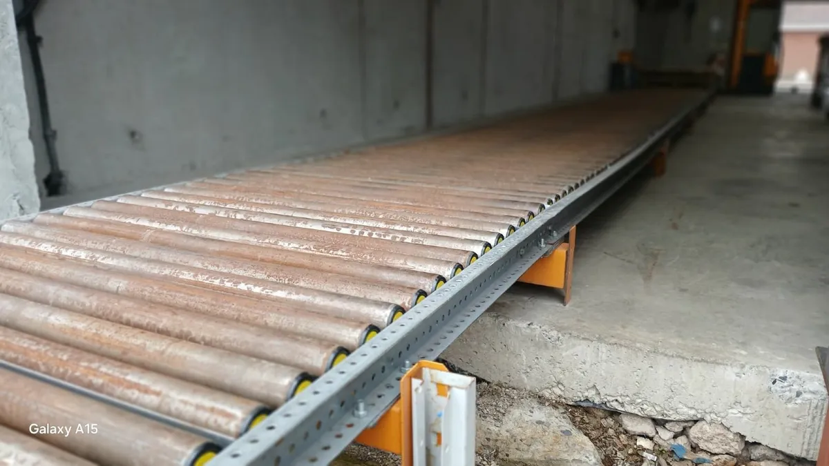 Heavy Duty Used Gravity 16 Roller Conveyor-24cm H - Image 3