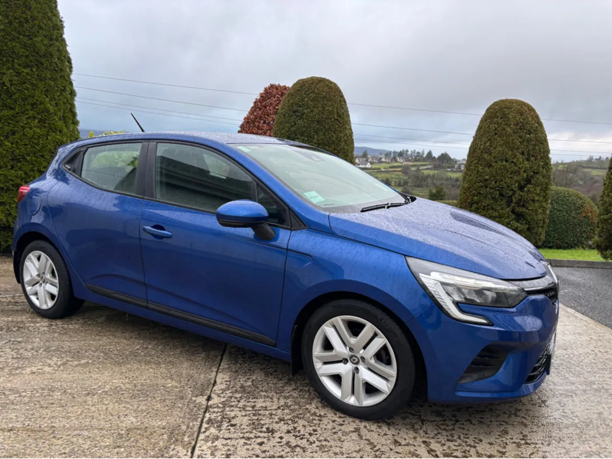 Renault Clio DYNAMIQUE TCE 12 MONTHS WARRANTY - Image 2