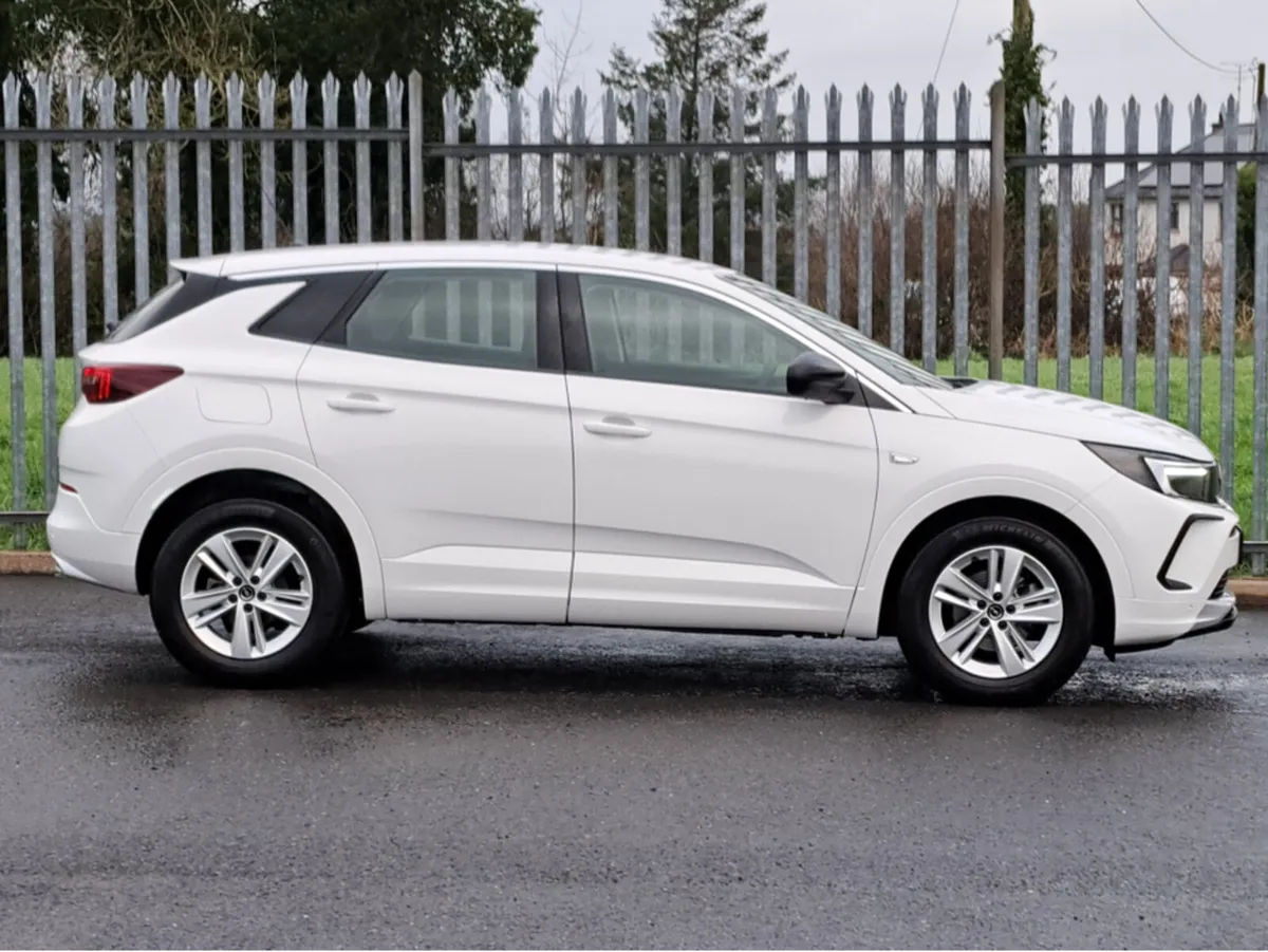 Opel Grandland SC 1.5TD 130BHP 8 SPEED AUTOMATIC - Image 3
