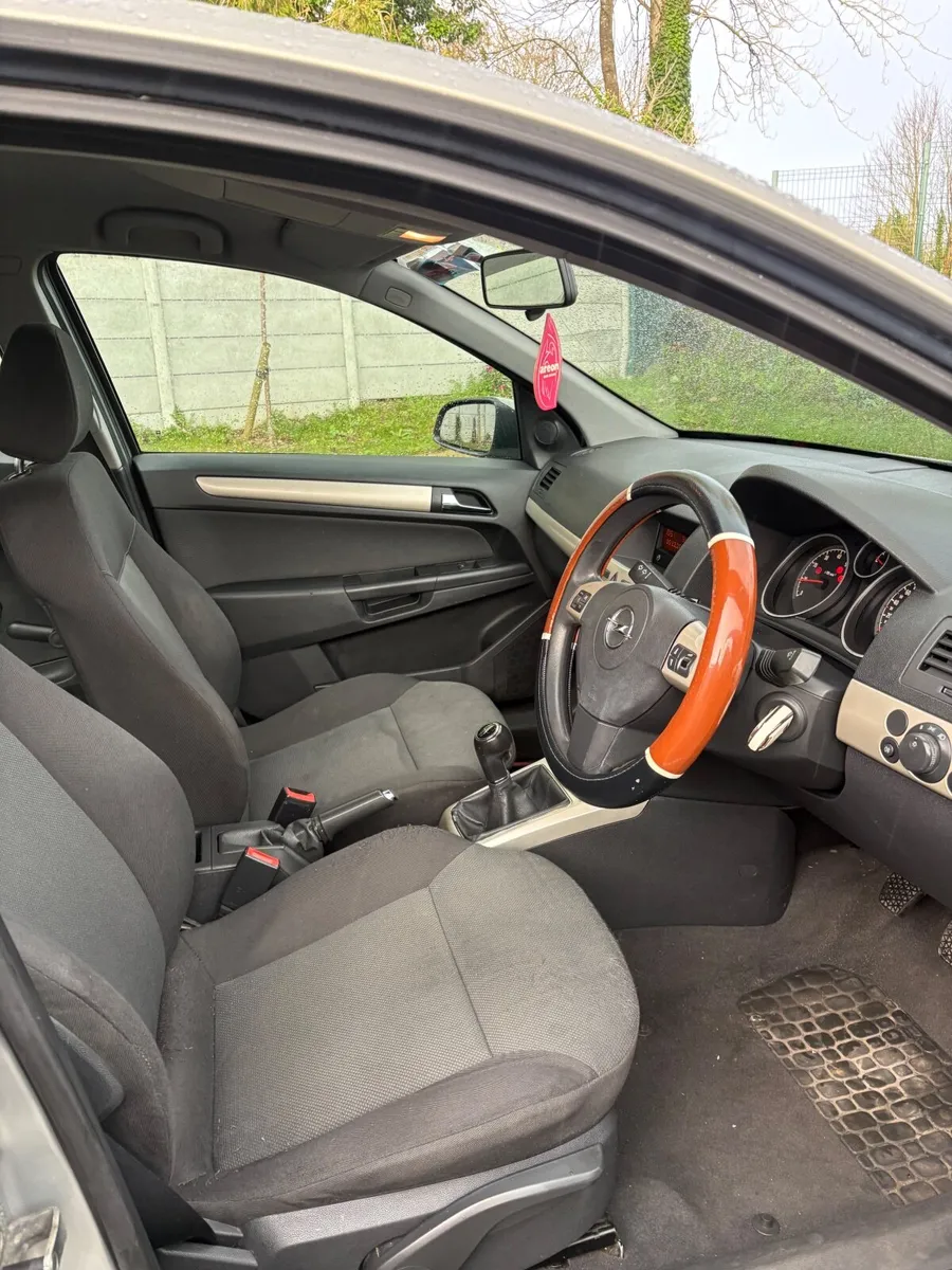 Opel Astra 2007 - Image 4