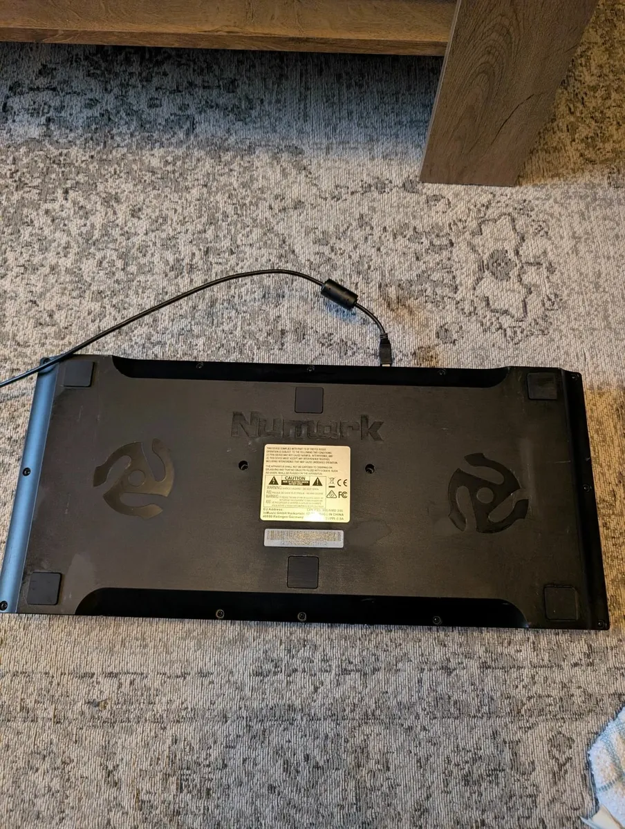 Numark Mixtrack Pro FX DJ Controller - Image 2