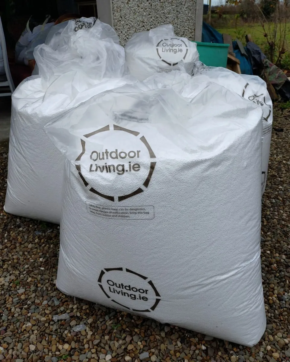 5 Huge Bags, Of Bean Bag Filling (used). - Image 4