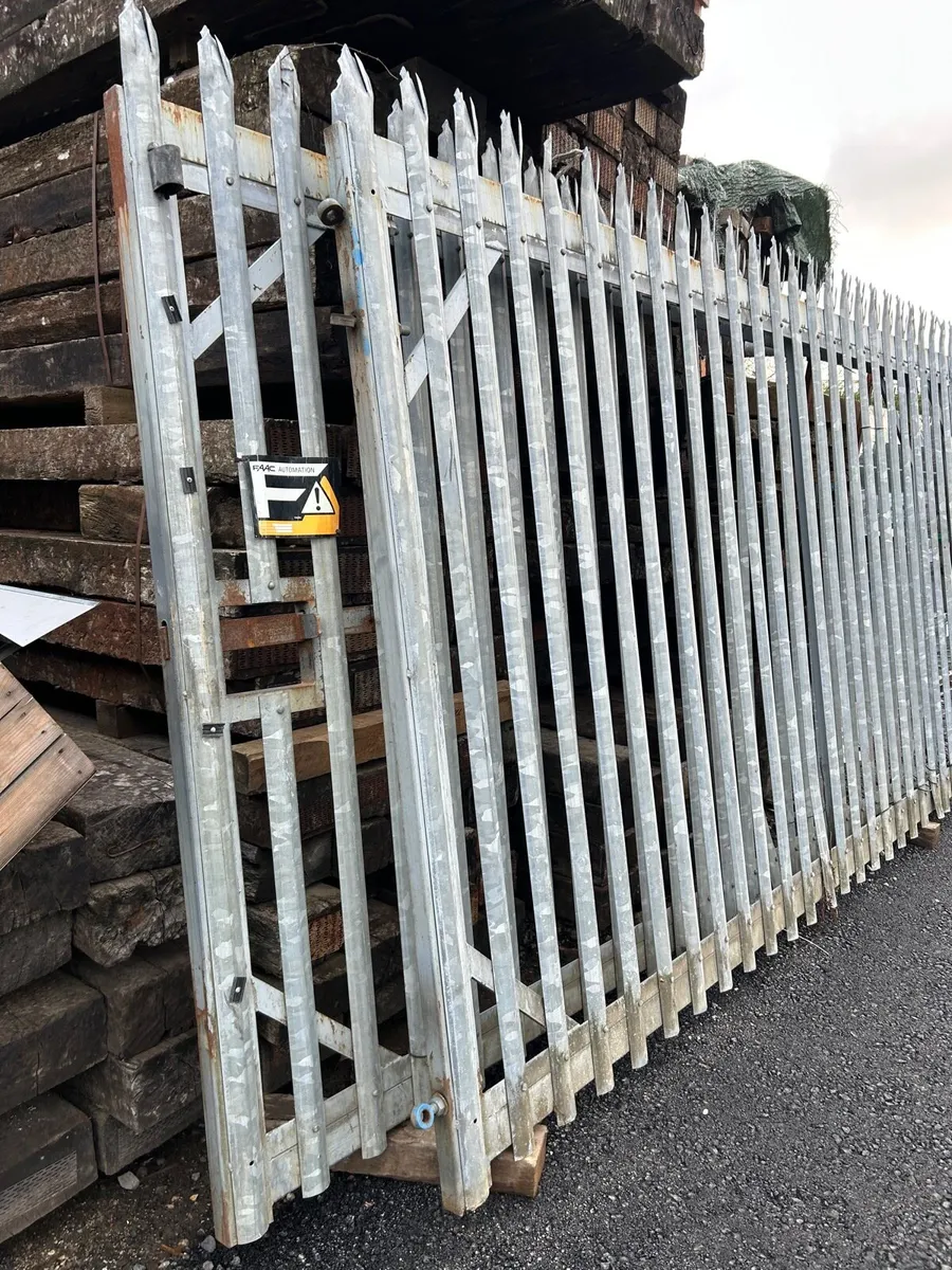 Palasade security/yard gates - Image 4