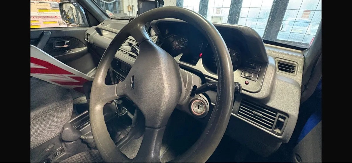 Mitsubishi Pajero - Image 3