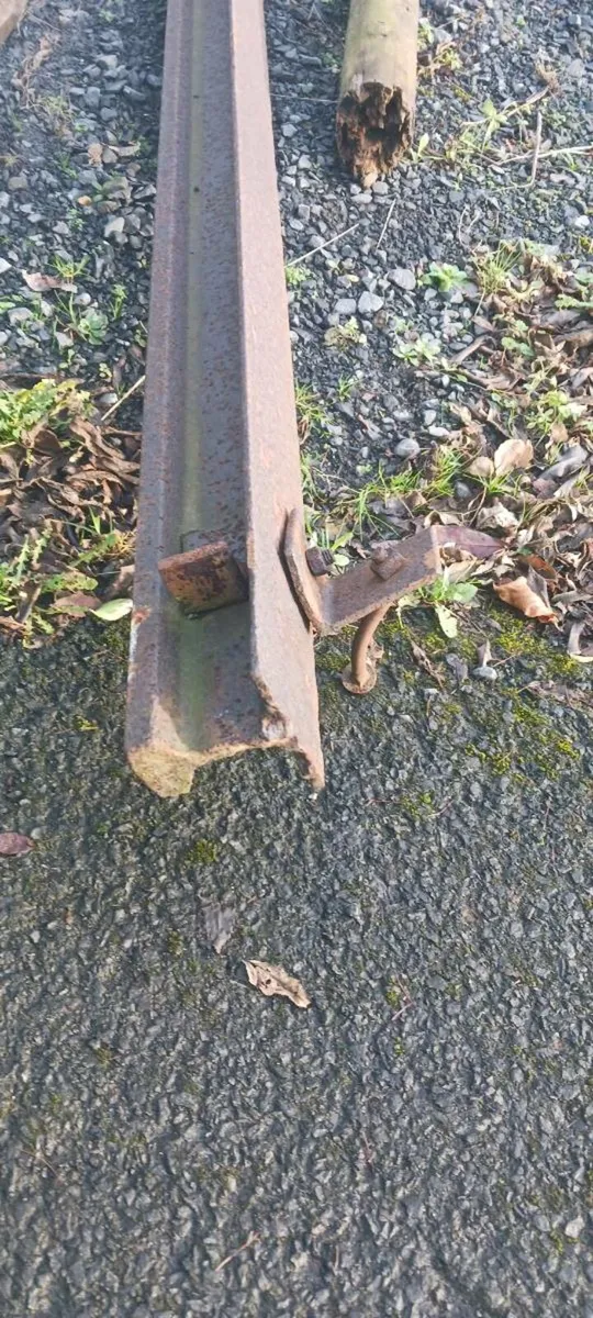 RSJ steel girders - Image 2