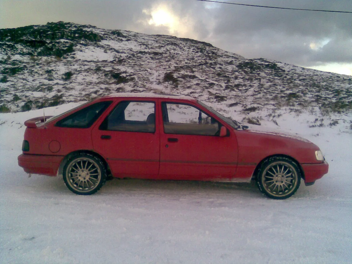 1991 Ford Sierra 2.9v6 starter/fuel pump - Image 1