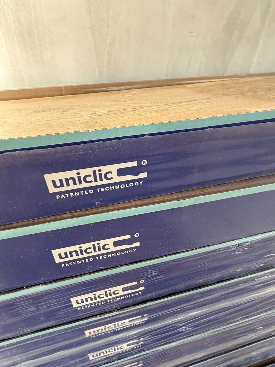 Laminate Flooring Bundle – 23.8m² + Underlay– €435 - Image 1