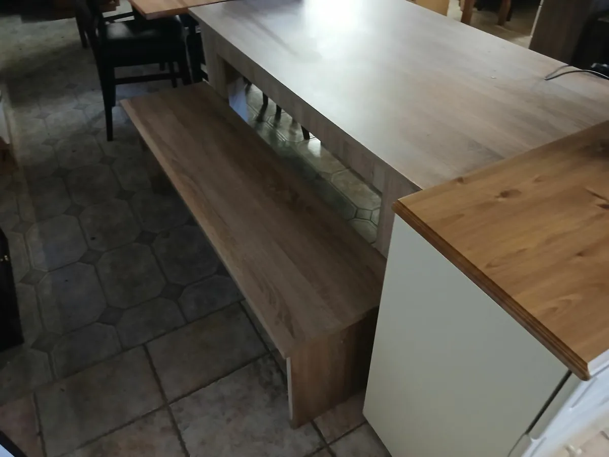 Table sets - Image 2