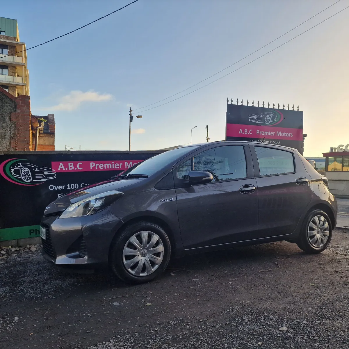 Toyota Yaris 2014 - Image 4