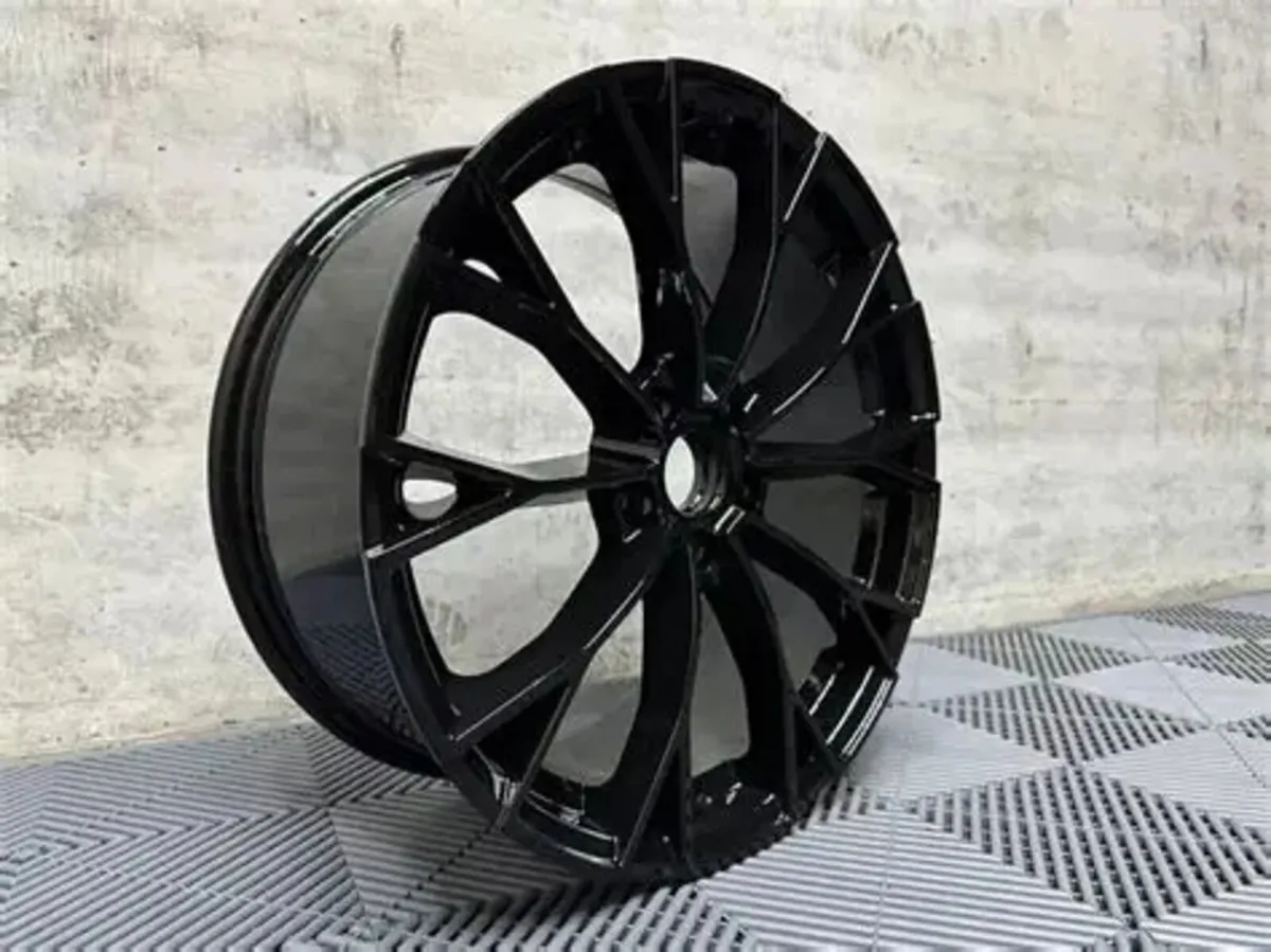18" TGA Warmenau Alloy Wheels & Tyres For VW Golf, - Image 3