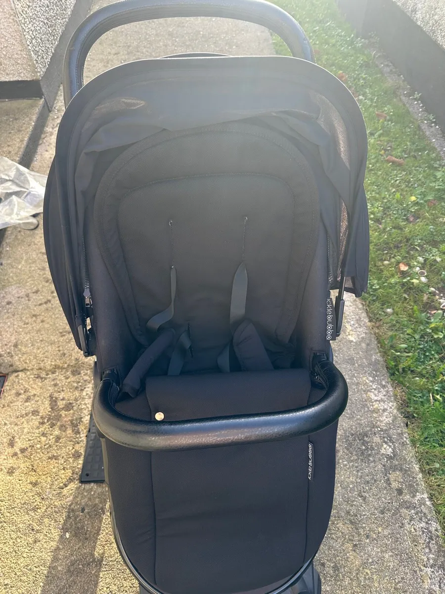 Stroller - Image 1