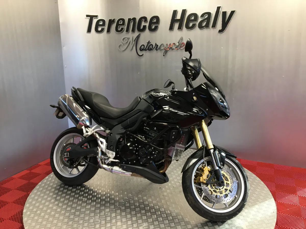 2011 Triumph Tiger 1050 - Image 1