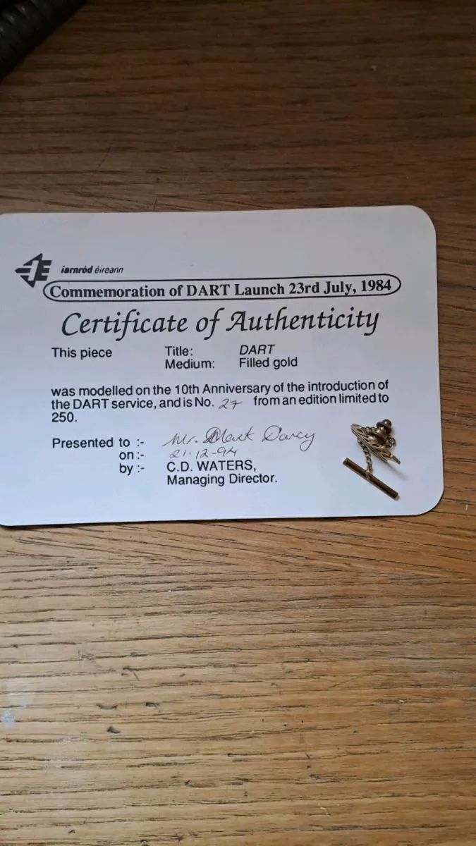 Limited edition DART badges - Image 1
