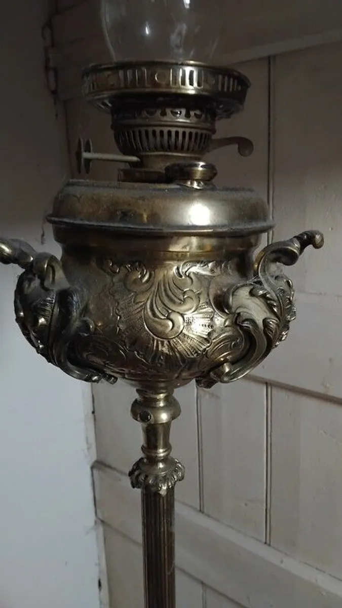 Antique 19rh century extendable oil lamp - Image 2