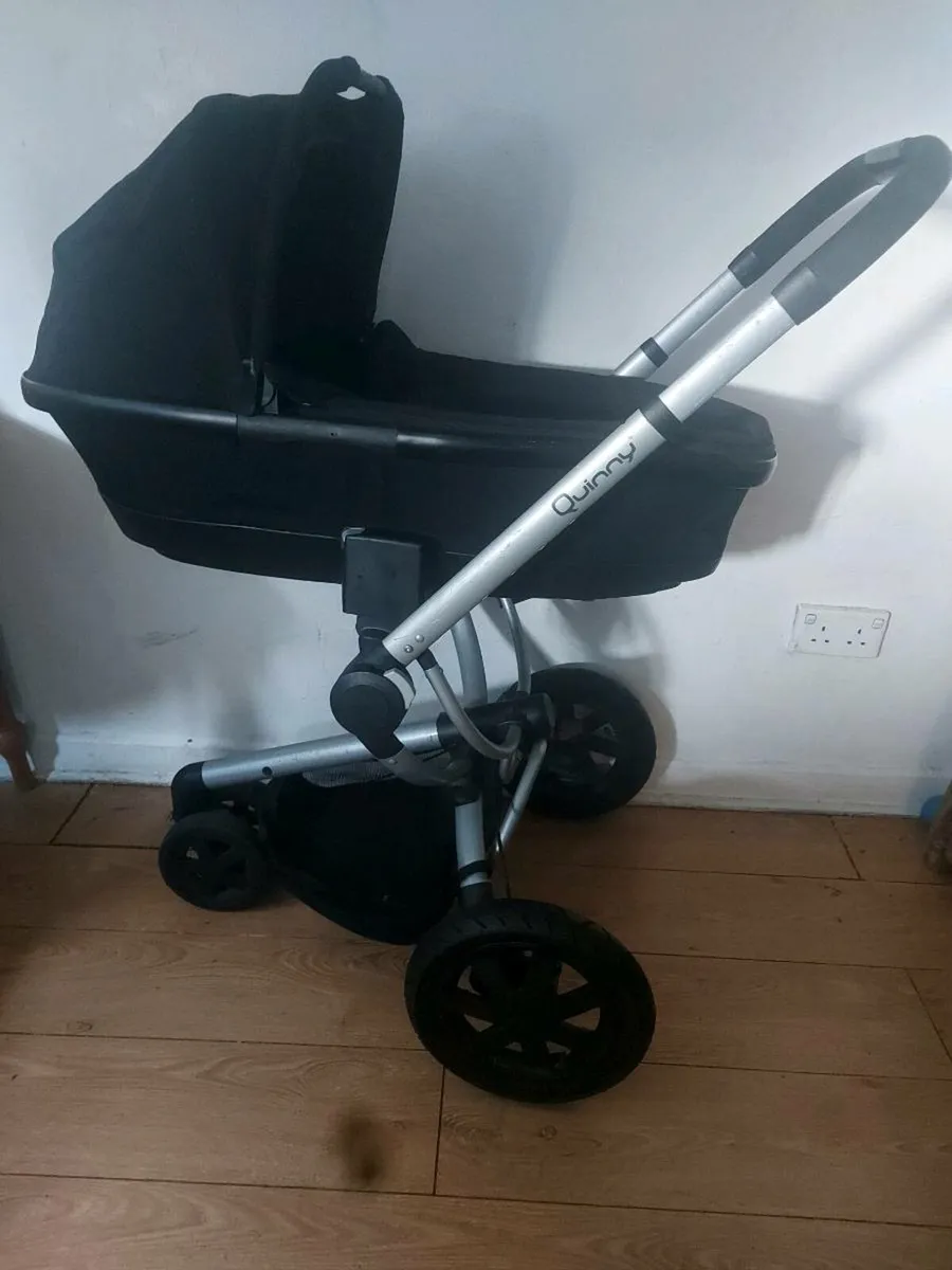 Quinny buzz travel system - Image 1