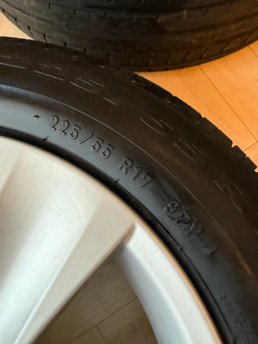 BMW ALLOY WHEELS WITH TYRES - Image 4