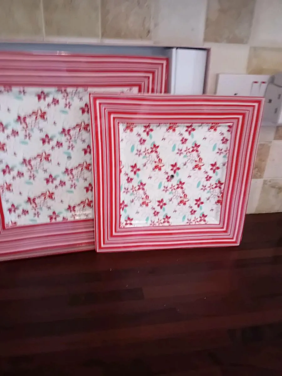 2 TIER SQUARE CAKE PLATES NEW BOXED - Image 2