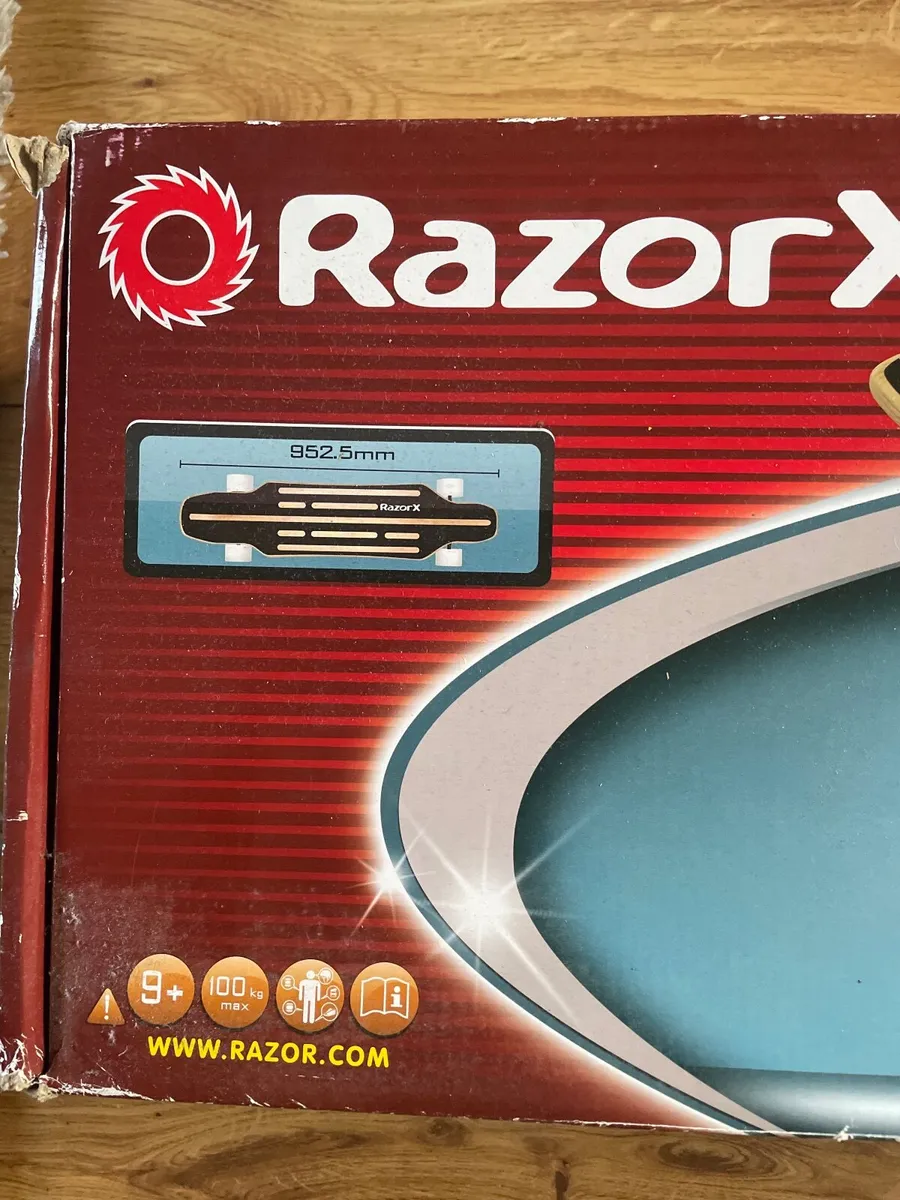 Electric skateboard (Razor X) Age 9+ - Image 2