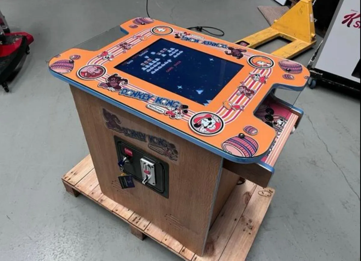 Donkey Kong Arcade Coffee Table - Image 1