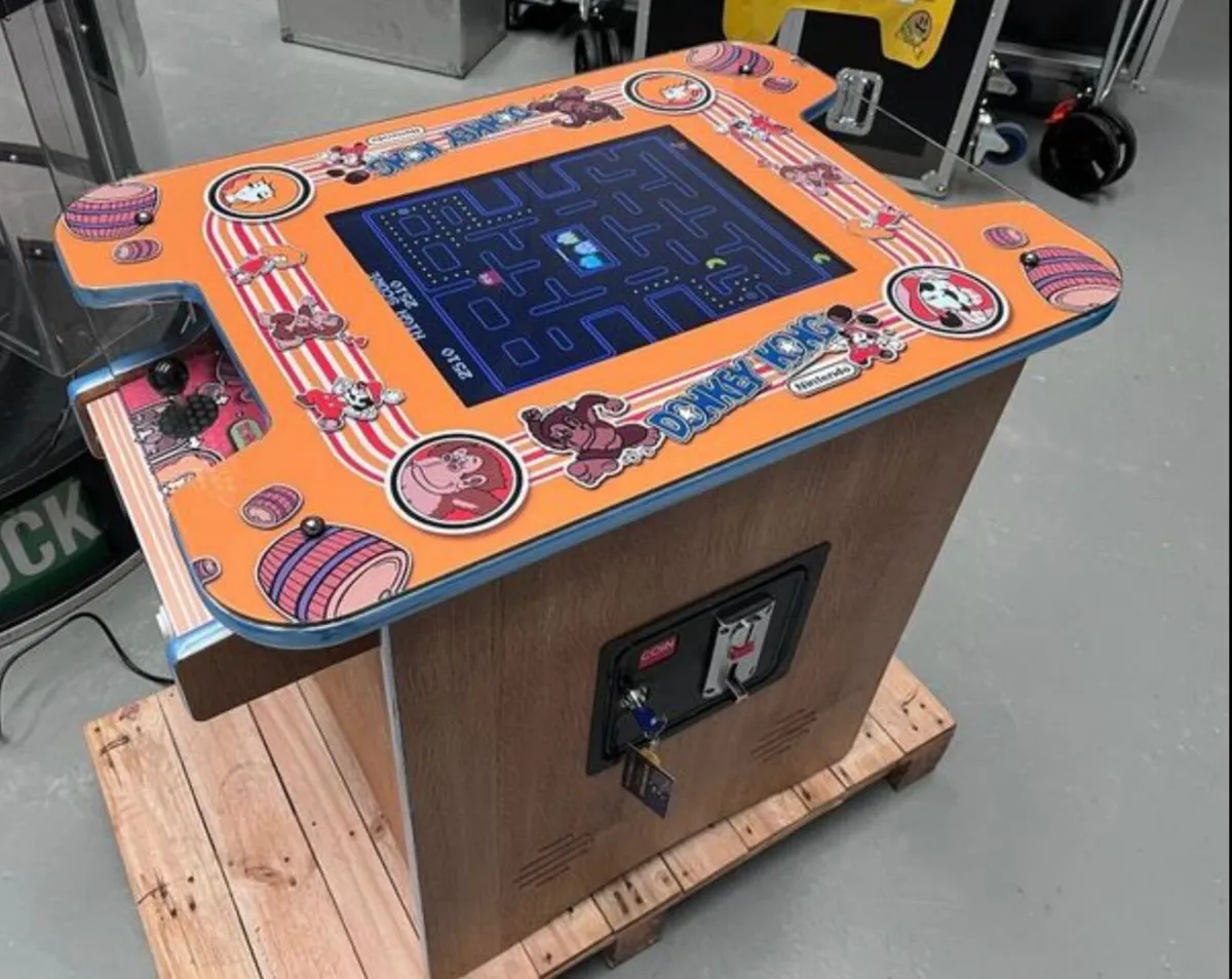Donkey Kong Arcade Coffee Table - Image 3