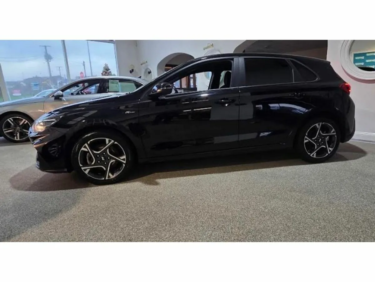 Hyundai i30 I 30 NLINE 5DR PETROL - Image 4