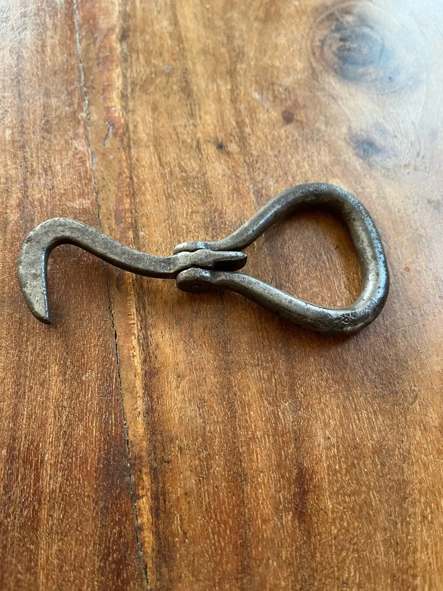 Folding Hoof Pick - Image 4