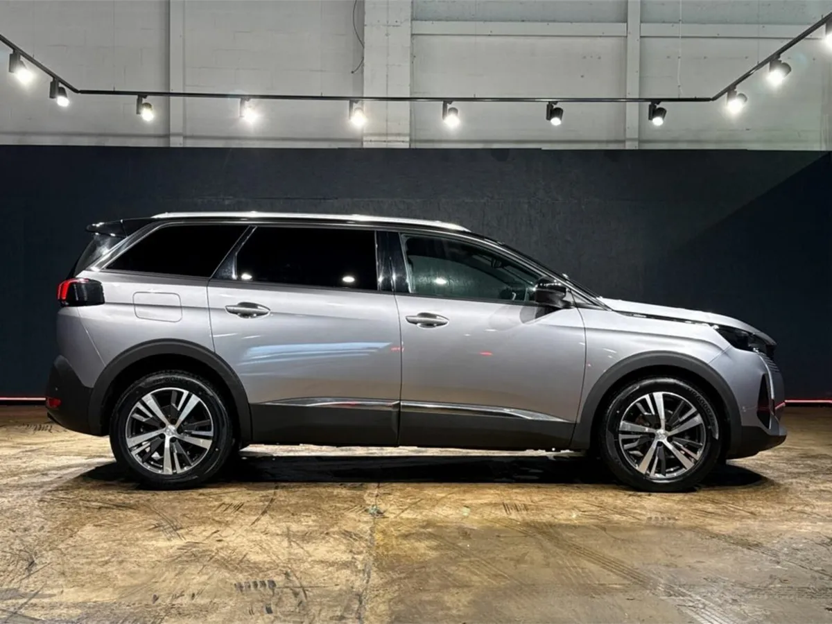Peugeot 5008 7-SEATER - AUTOMATIC 1.5L HDI - REVER - Image 3