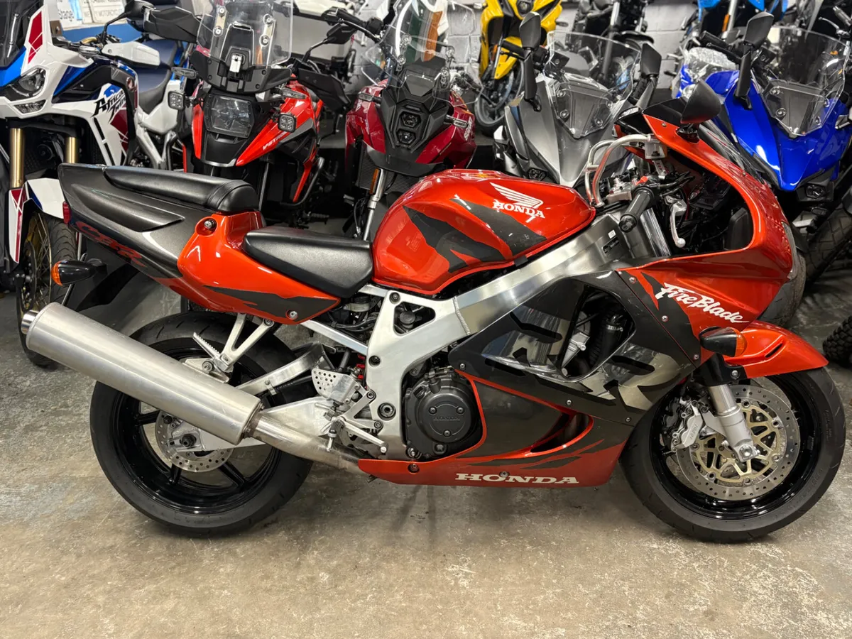 1998 HONDA CBR900 FIREBLADE - Image 1