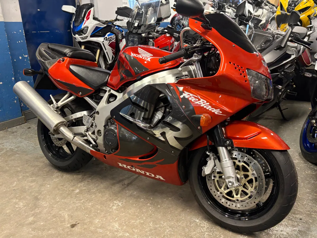 1998 HONDA CBR900 FIREBLADE - Image 2