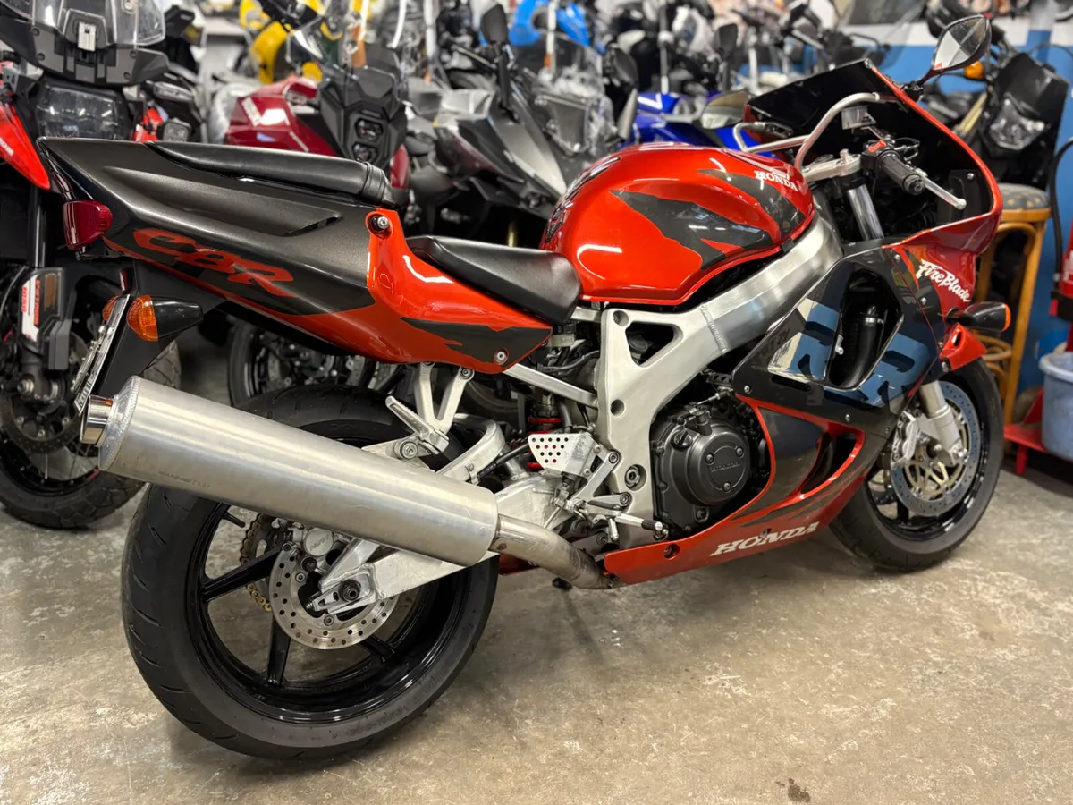 1998 HONDA CBR900 FIREBLADE - Image 3