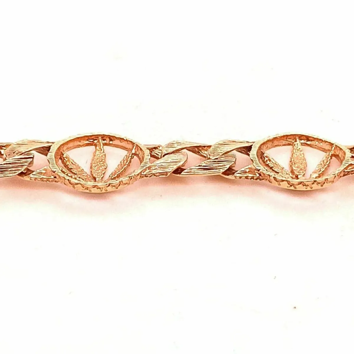 9k Gold Cannabis Leaf Bracelet - Image 2