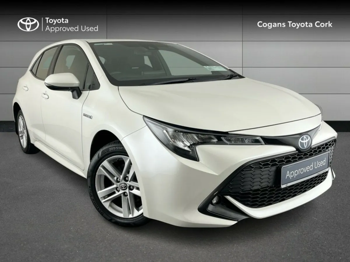 Toyota Corolla HYBRID LUNA H/B 4DR AUTO - Image 1