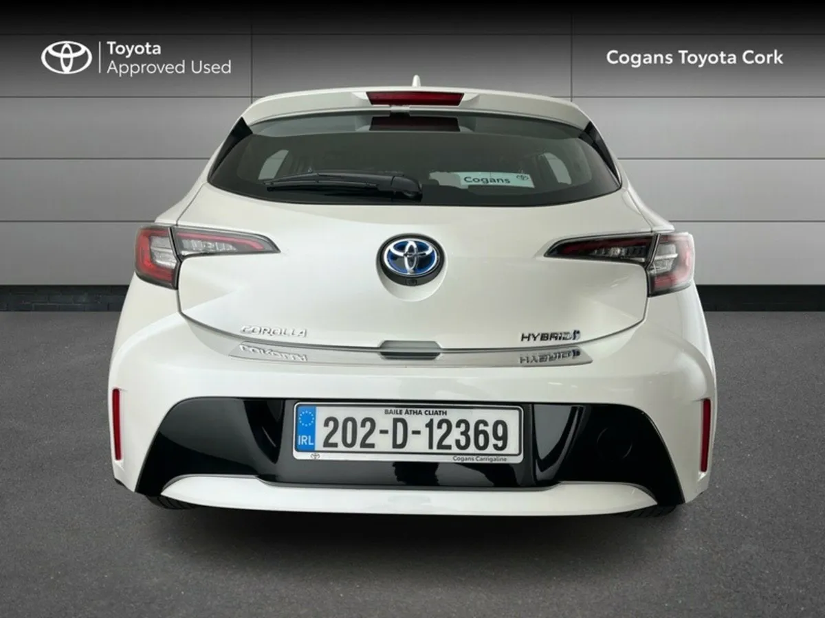 Toyota Corolla HYBRID LUNA H/B 4DR AUTO - Image 4