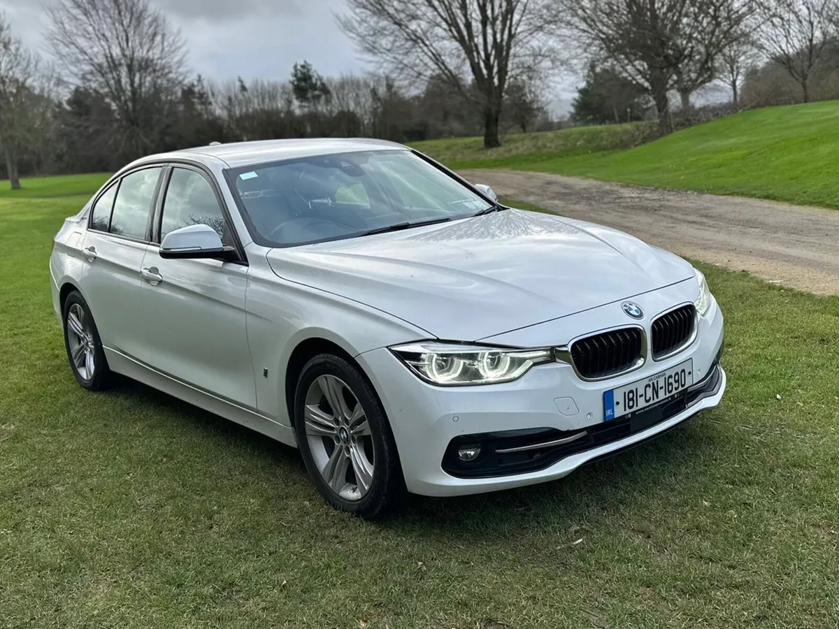 BMW 330e  2018 automatic - Image 2